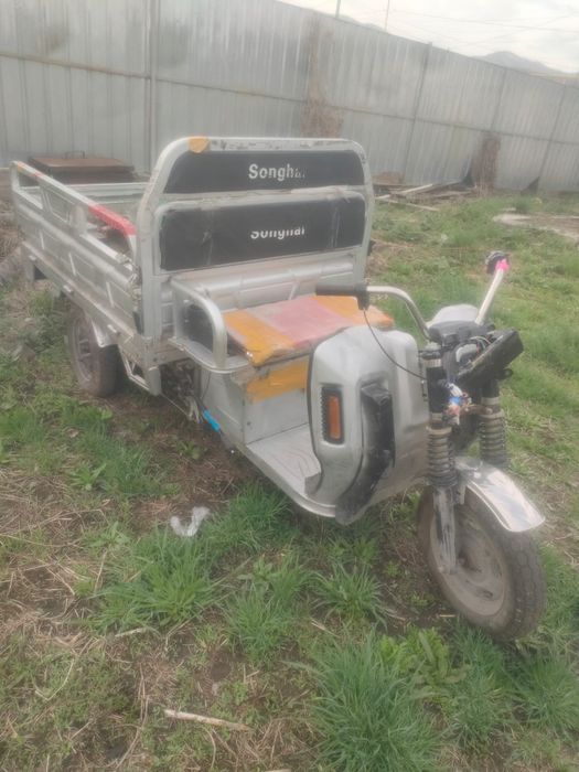 Продам трицикл электрический