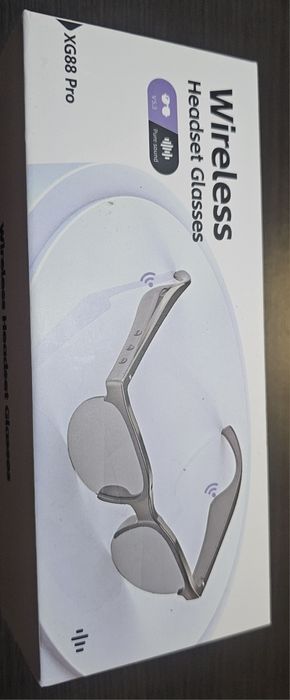 Очила с блутуут.