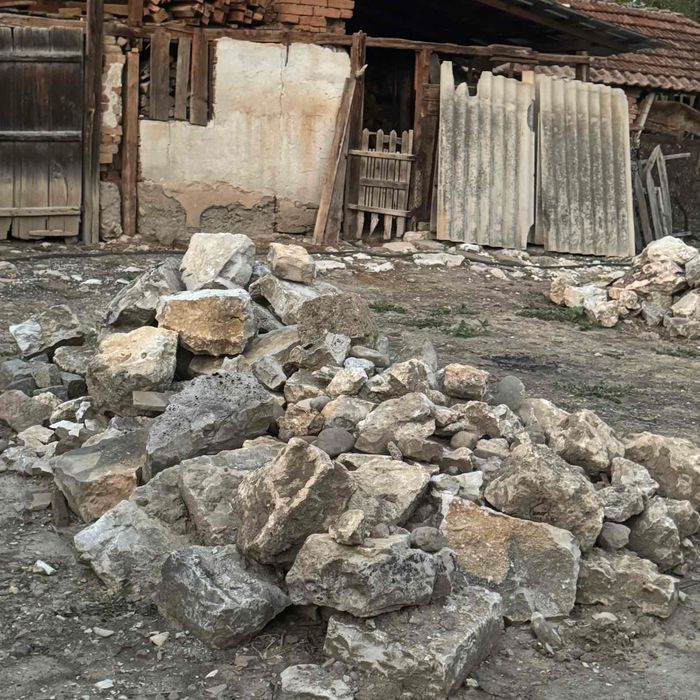 Камъни дялани за довари