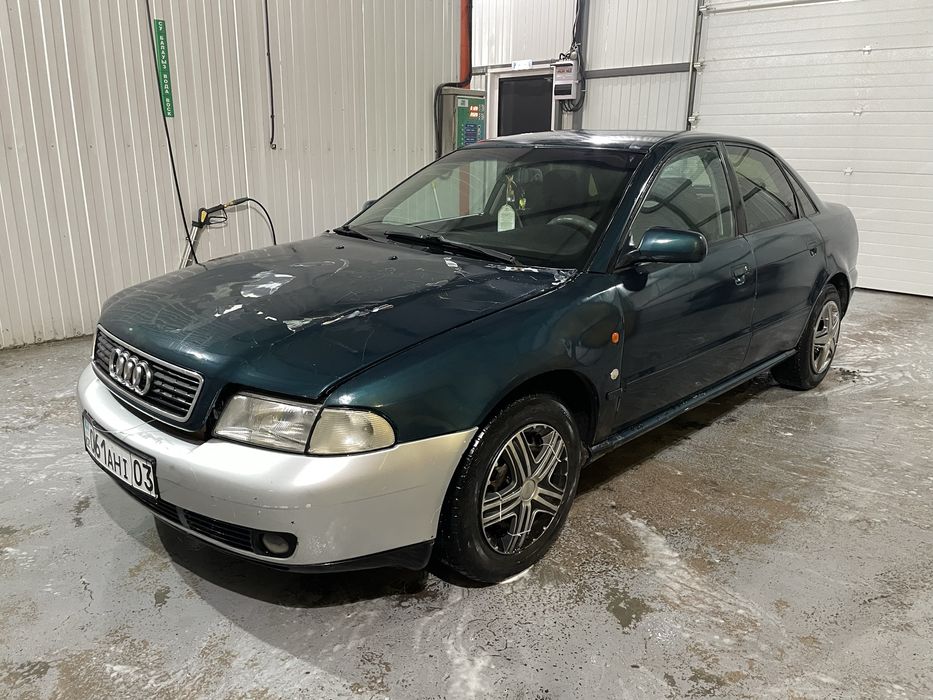 Продам Ауди А4. На ходу.