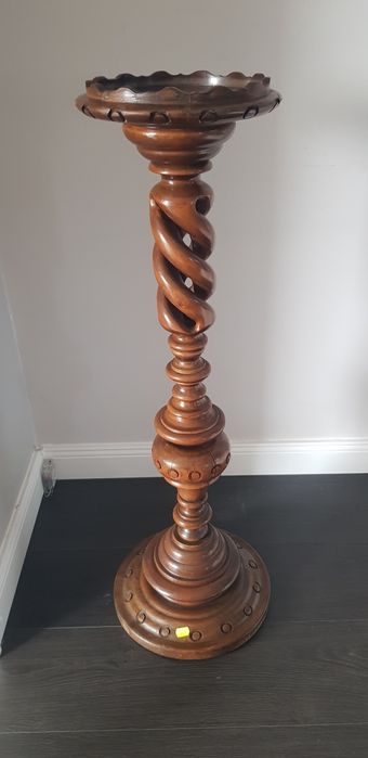 Piedestal/Suport vechi din lemn masiv