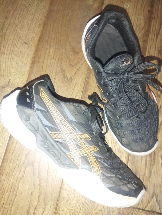 Маратонки asics , 34.5 номер, за волейбол