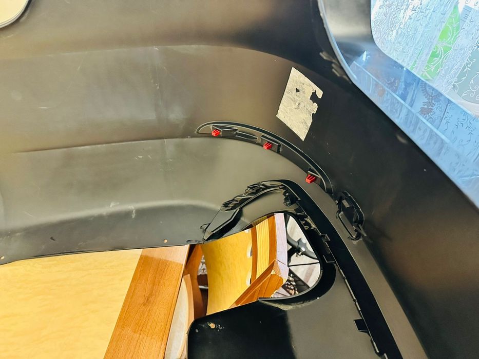 Продам задний бампер Skoda Superb!