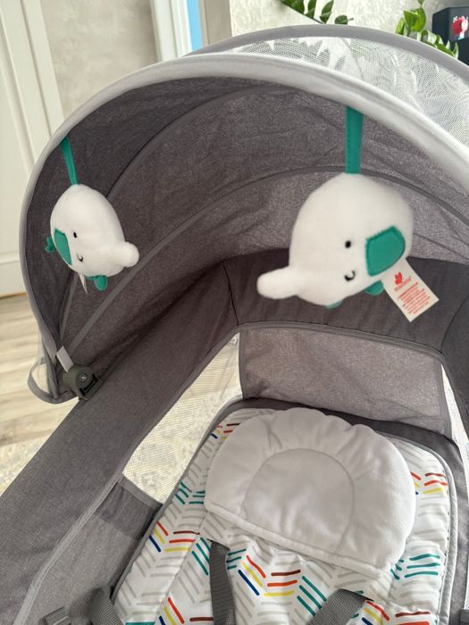 Продам шезлонг для малышей