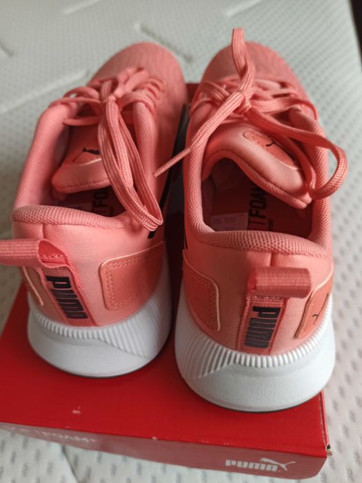 Нови оригинални маратонки Puma, 39 н.