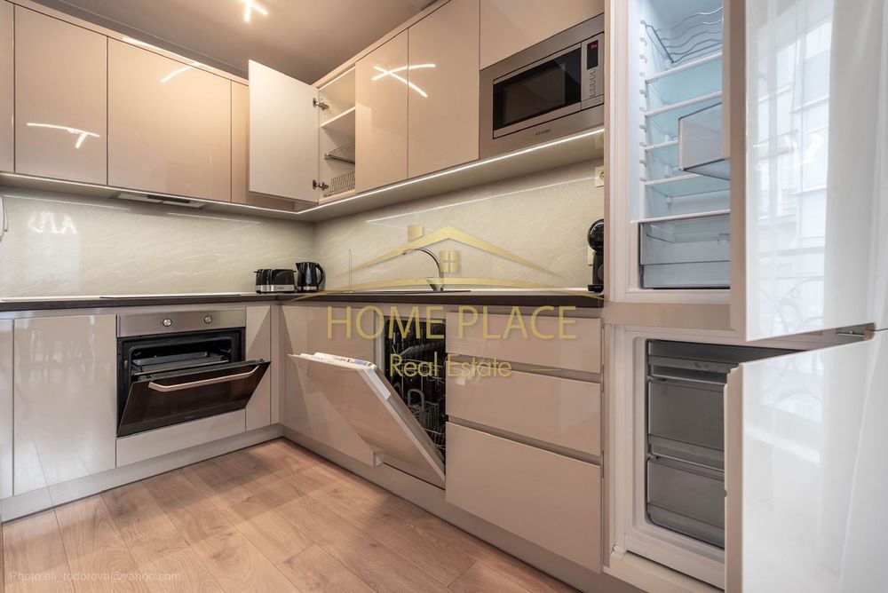 Дава се под наем Двустаен апартамент в Варна, Център - 70 кв.м за 1530 € - Снимка #4