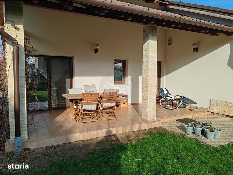 Casa stil mediteranean 3 camere 2 bai curte 790mp zona Cetate