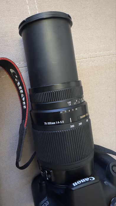 Canon 2000D cu obiectiv Tamron 200-500 si SIGMA 70-300 pret 1500 lei FIX