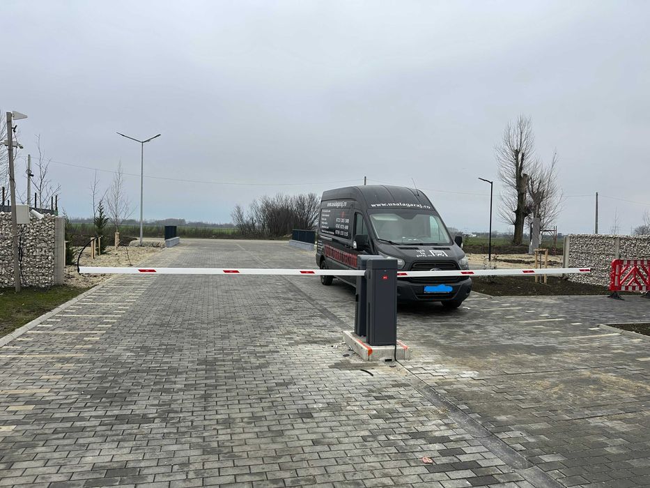 Bariera acces auto