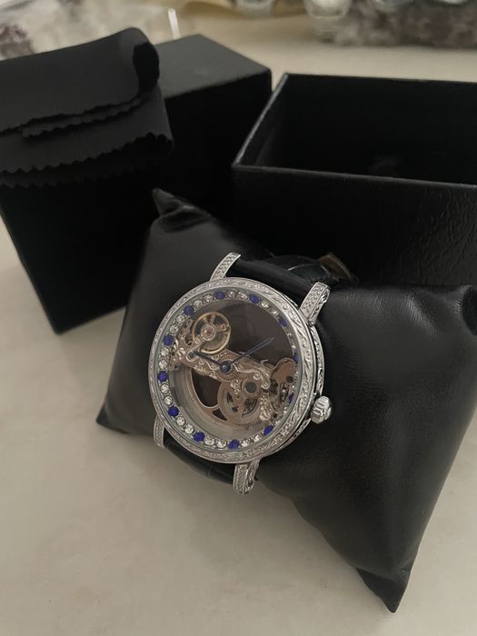 Наручные часы. Механический.