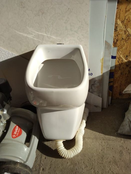 Продам писсуар в отличном состоянии