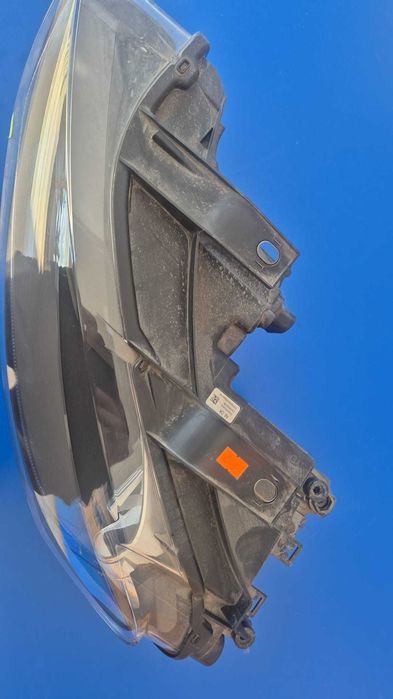 Far Audi Q3  8U0941003F  2013>2019