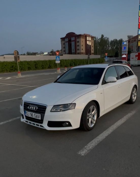 Vând Audi A4 B8