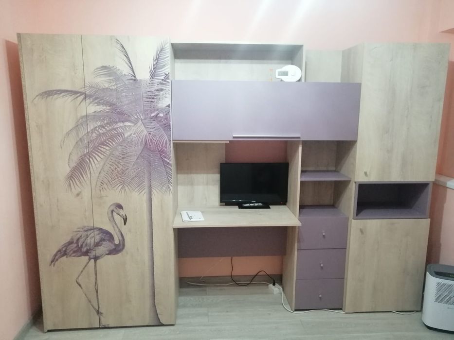 Mobiler Casa Rusu cu masă birou inclus
