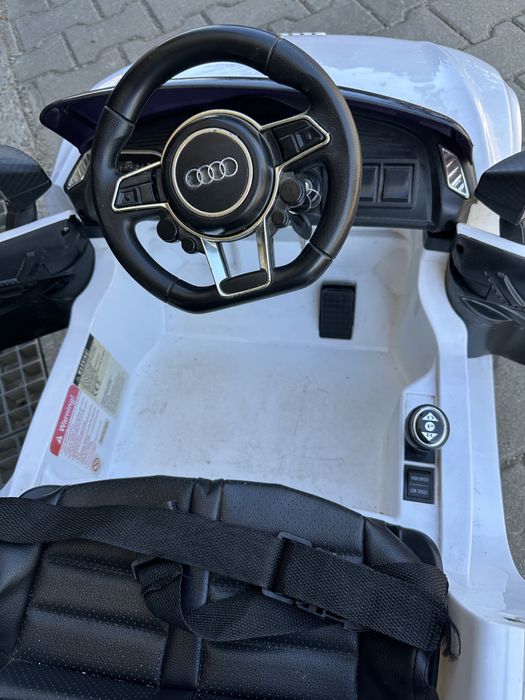 Masinuta electrica Audi