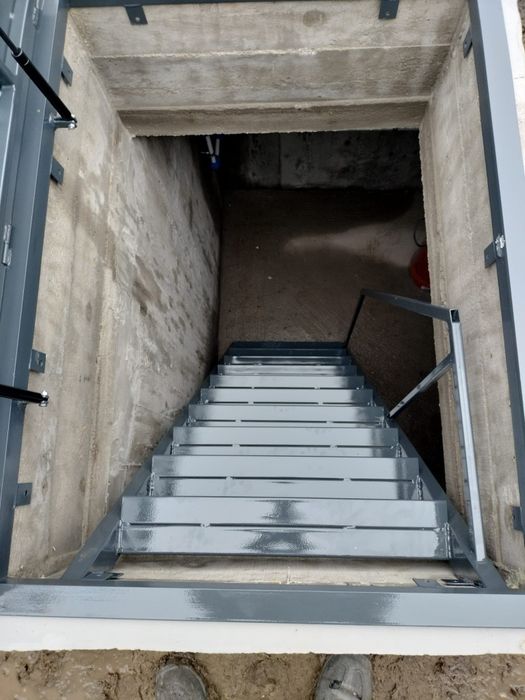 Scara -capac- beci, pivnita etc