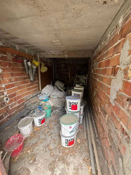 Тристаен апартамент (етаж от къща) с гараж  в кв. Загорка