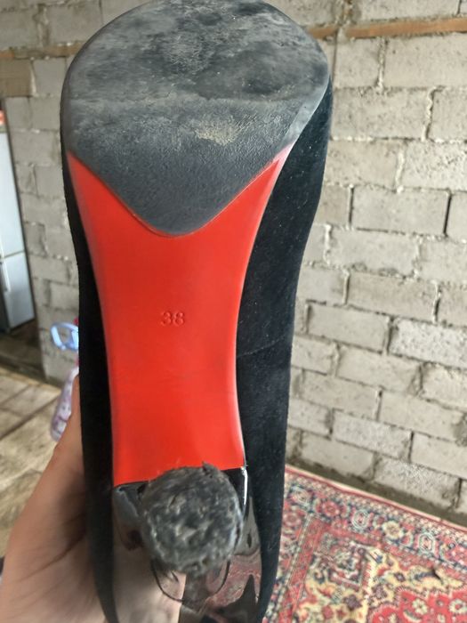 Продам туфли на высоком каблуке