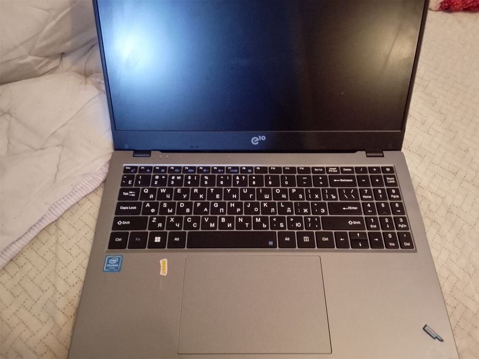 Продам новый ноутбук