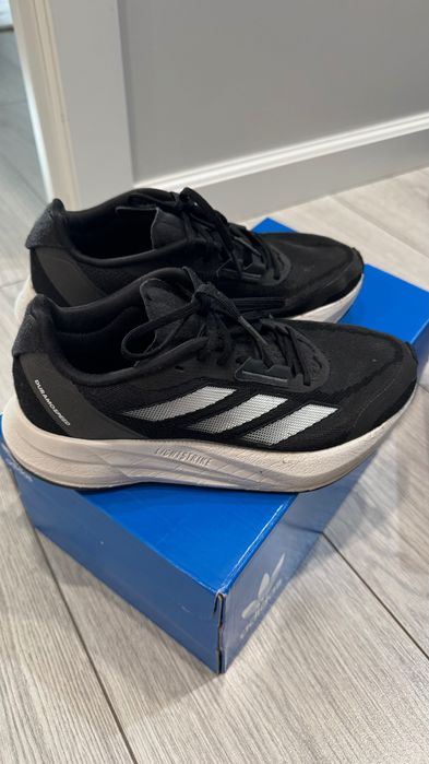 Кроссовки adidas