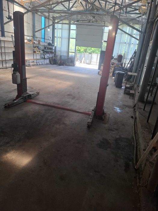 Inchiriez hala pentru service auto Bacau