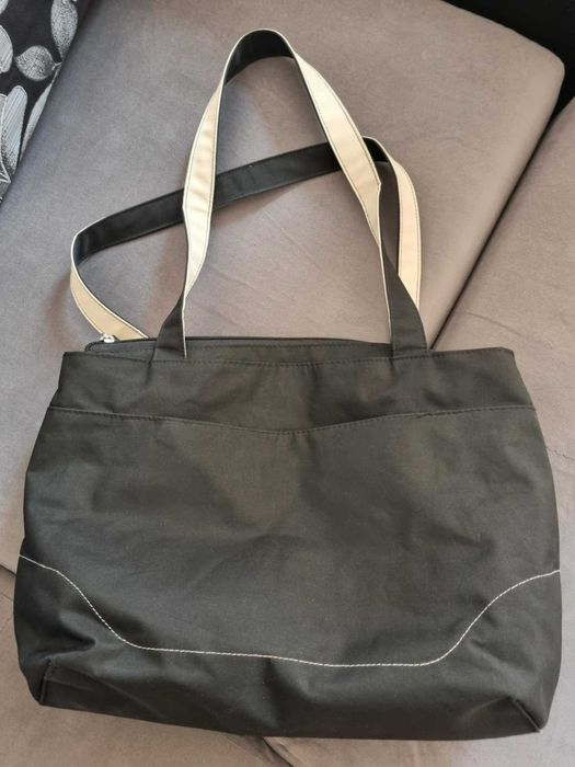 Medela Freestyle Flex (Двойна помпа за кърма)