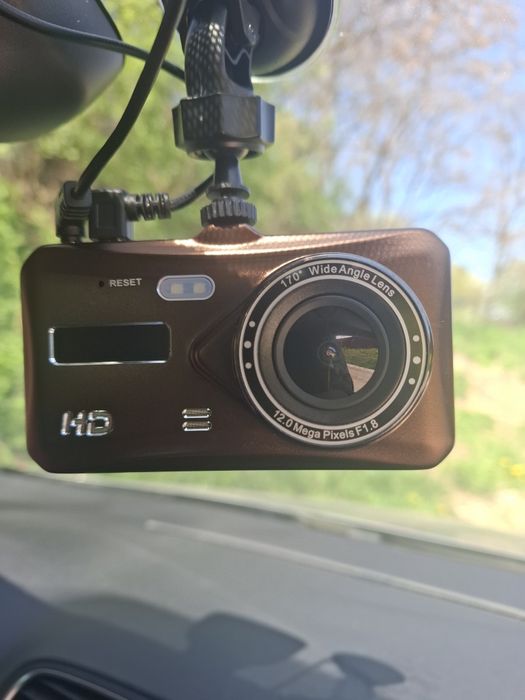 Vind cameră  auto