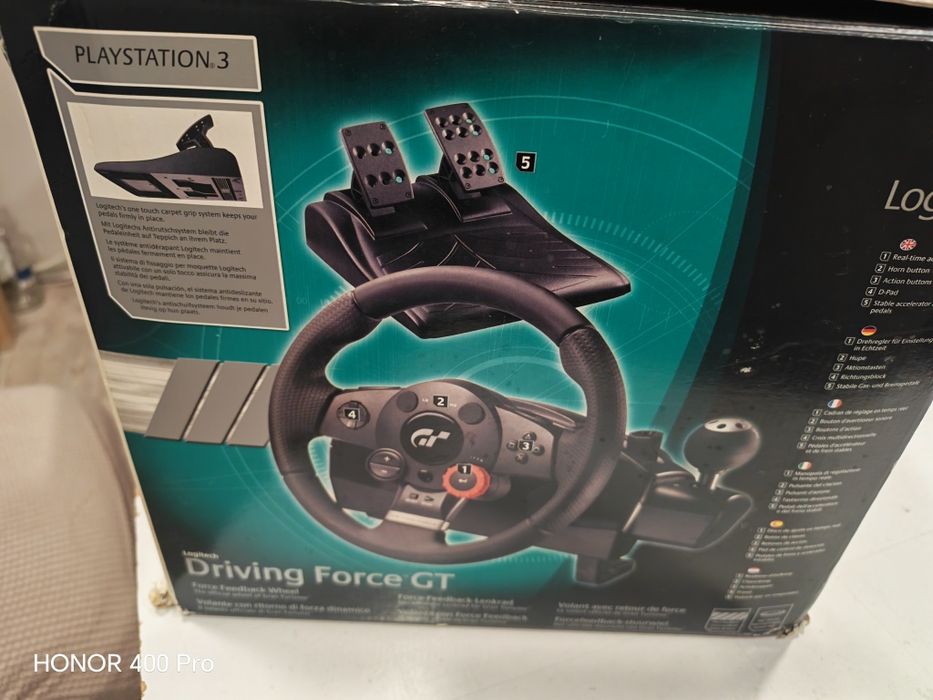 Продавам волан Logitech Driving Force GT