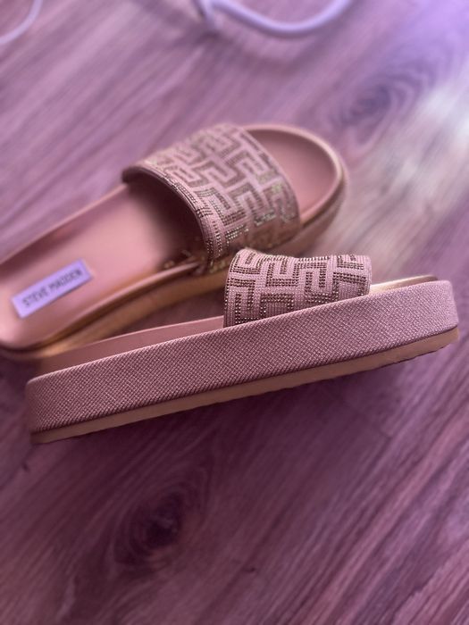 Страхотни чехли Steve Madden