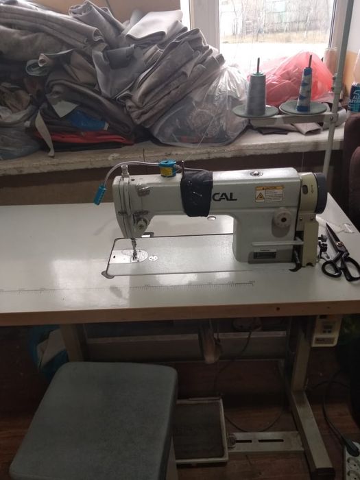 Швейная машинка Tupical