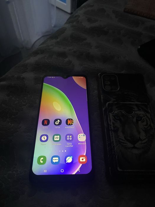 Продам самсунг а31