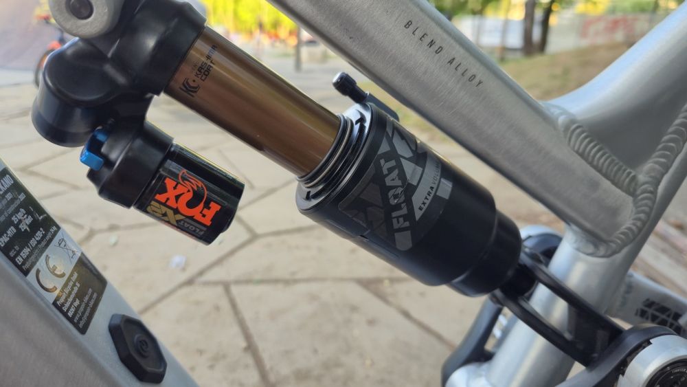 Vand shock fox float x2