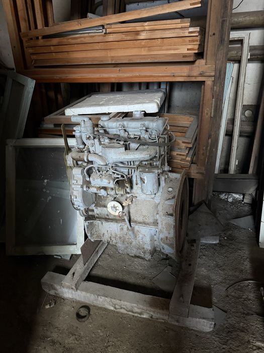 Продам дизельный двигатель Д2500Н