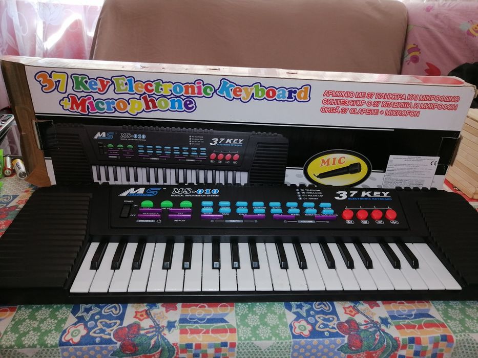 Продавам детска йоника