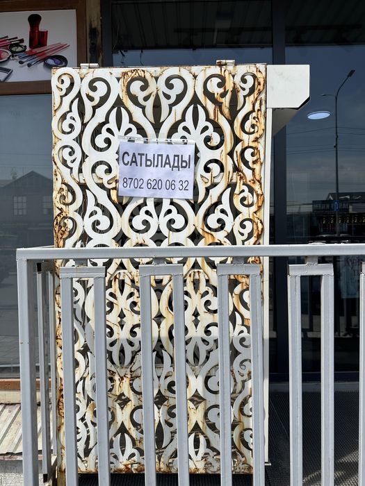 Сауда киоск павильон темір есік каркас