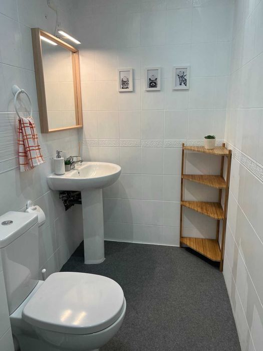 Дава се под наем Офис в София, Оборище - 85 кв.м за 847.62 € - Снимка #1