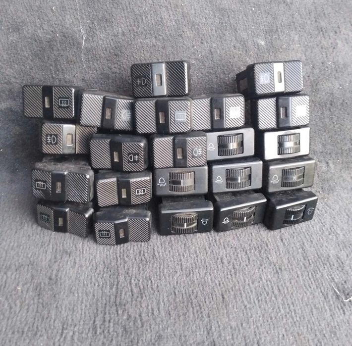 Детали / Запчасти на торпедо панель Passat B3