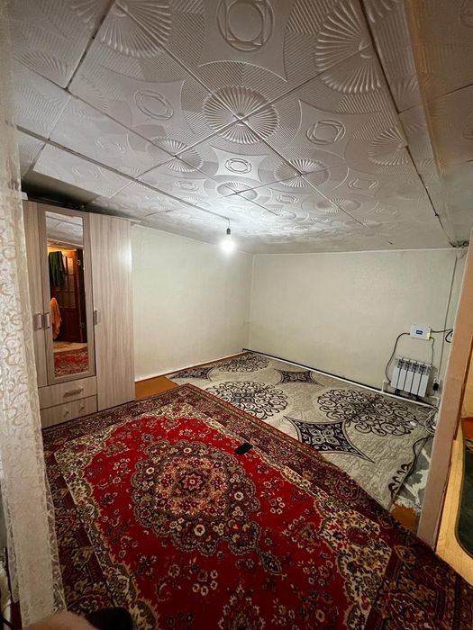 Продам дом в обшом дворе