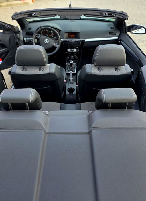 Opel Astra Twin Top Cabrio 2008
