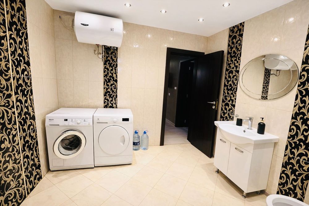 Продава се Тристаен апартамент в Асеновград - 103 кв.м за 758 €/кв.м - Снимка #10