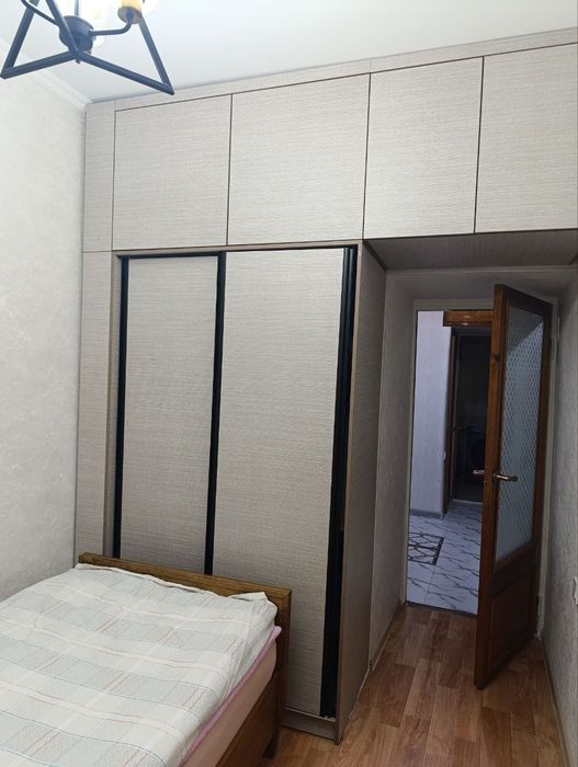 2-х комнатная квартира, 77-серия, с ремонтом, частично с мебелью