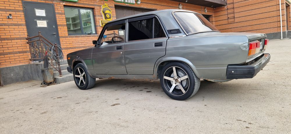 Титанка Vossen..