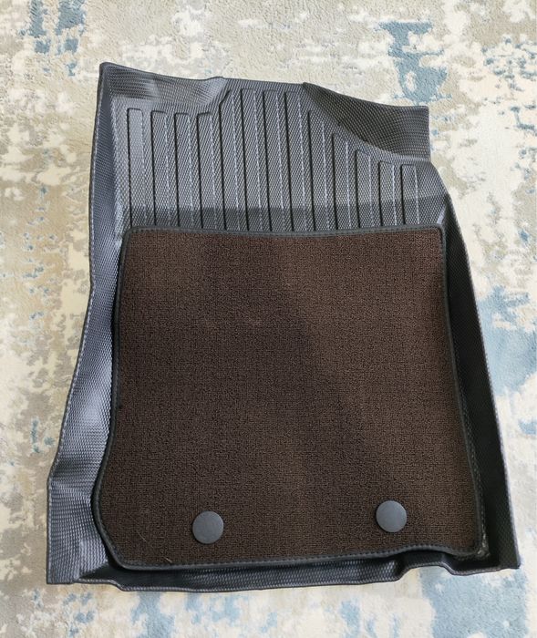 Продам коврик на Camry 50