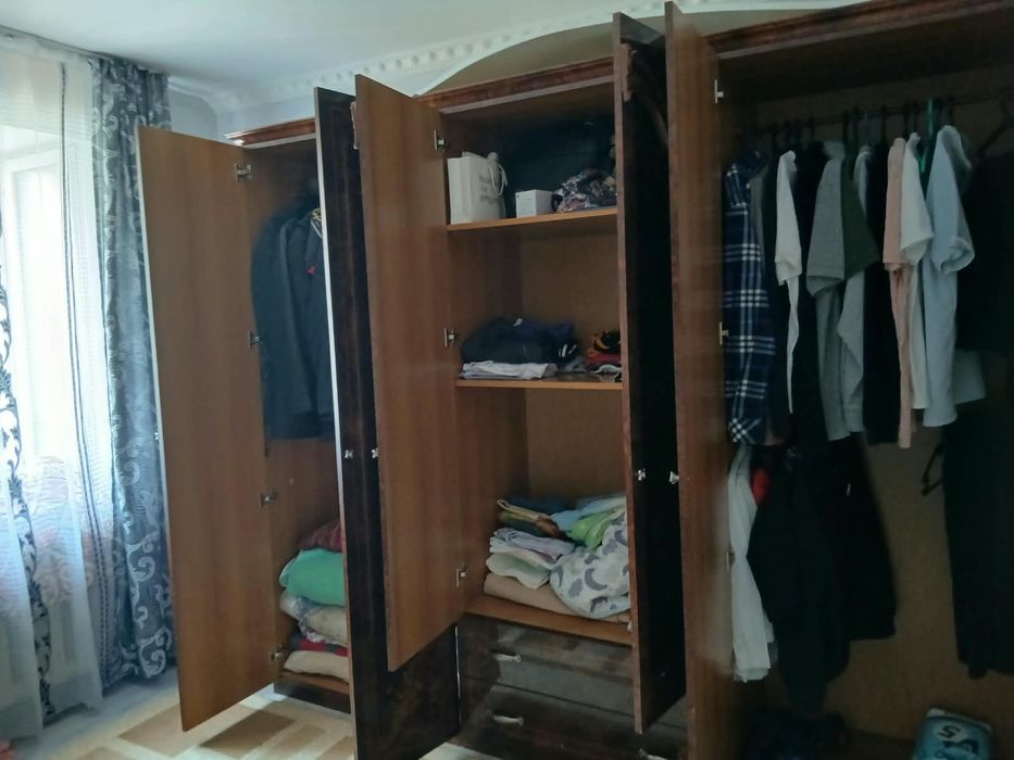 Продам шкаф и камод