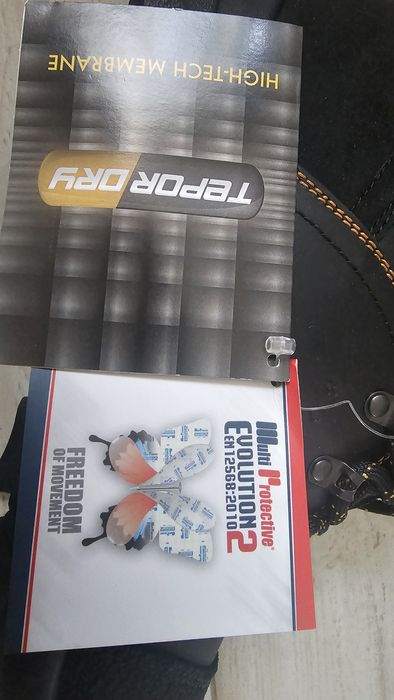 Bocanci protectie Bormio de calitate  cu piele