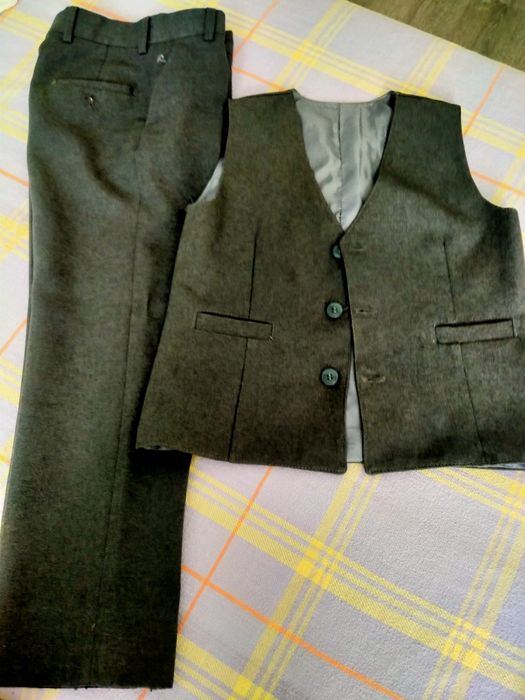 школьная форма в отличном состоянии