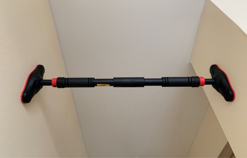 Турник между стен Съёмный турник