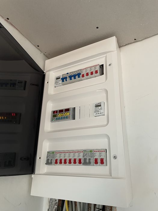 Electrician autorizat interventii 24/7