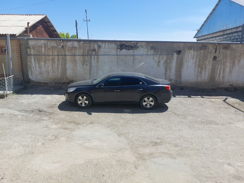 Холати ажойиб чихол полик килинганвидё регистиратири бор