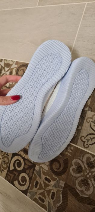 Дамски маратонки